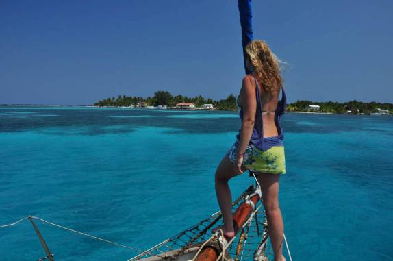 Chegando à Tobacco Caye, na grande barreira de corais, em Belize